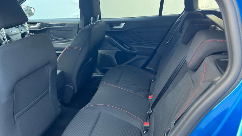 Ford Focus 1.0 EcoBoost Hybrid mHEV 155 ST-Line 5dr Auto Petrol Estate